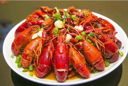 小龍蝦好吃卻難洗？別愁，環(huán)速噴淋清洗機來幫您